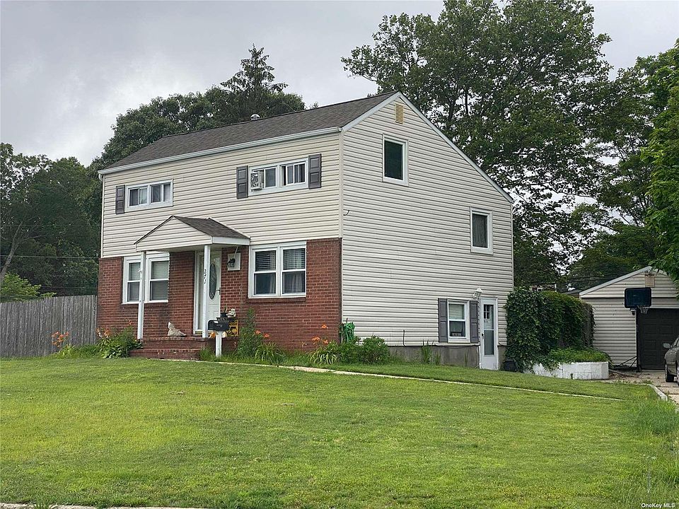 271 Eastwood Blvd, Centereach, NY 11720 Zillow