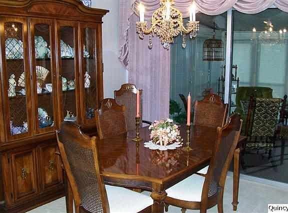 Home for Sale in Quincy, IL $169,000