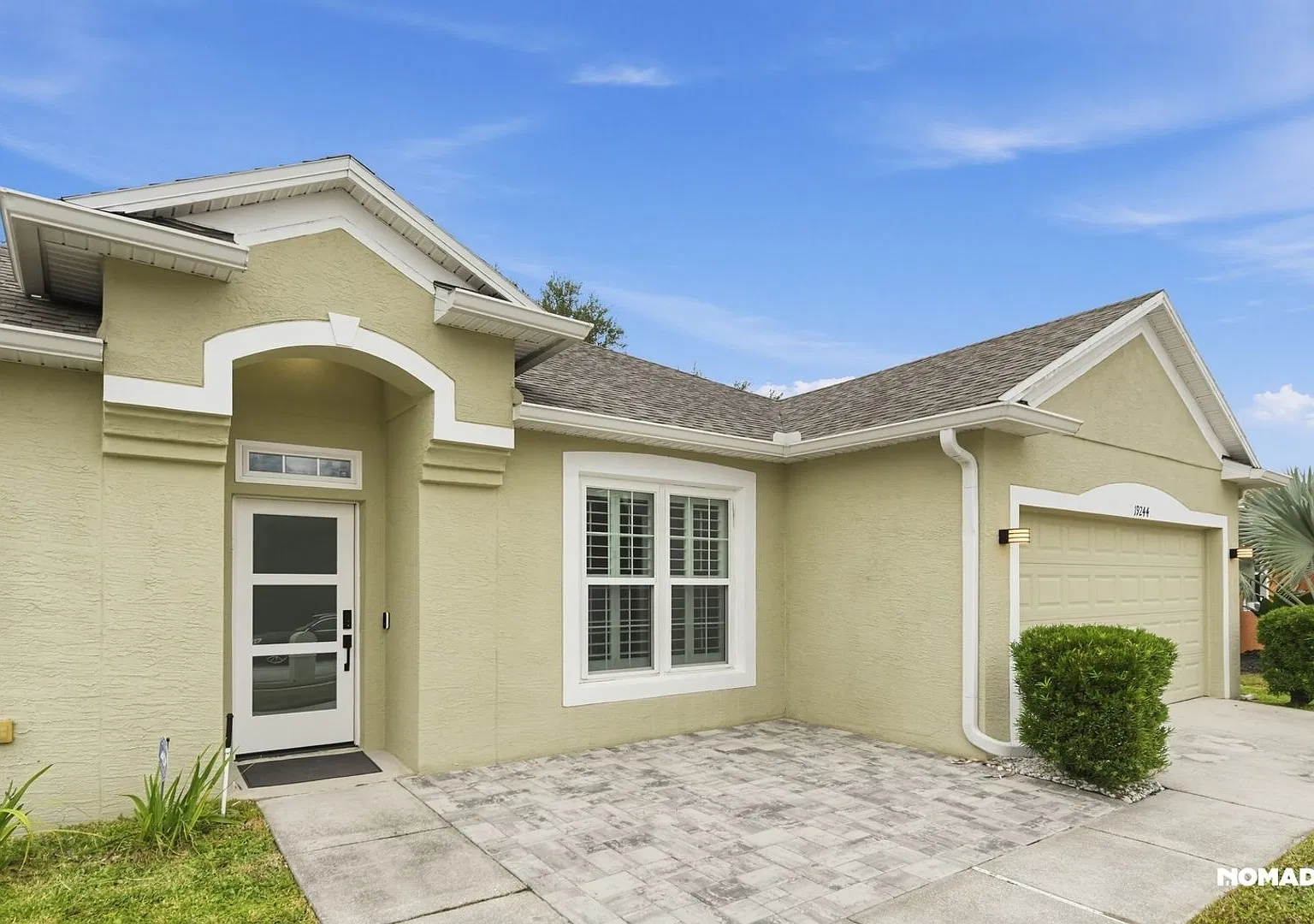 Spacious 4BR House in Orlando — Photo 2