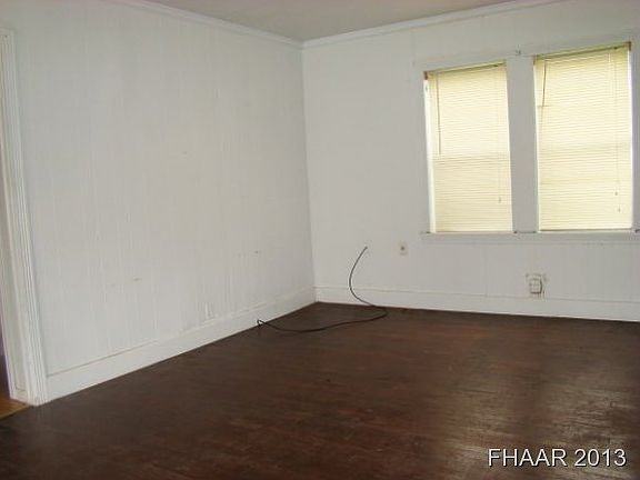2nd image of 1502 E Leon St #12