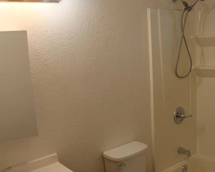 331 Rebecca Ave — Photo 12