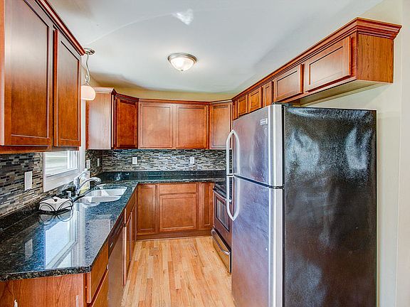 2nd image of 3445 E Oak Ln