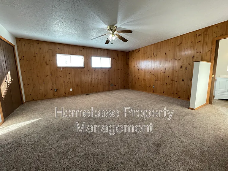 2600 Cliffside Dr — Photo 9