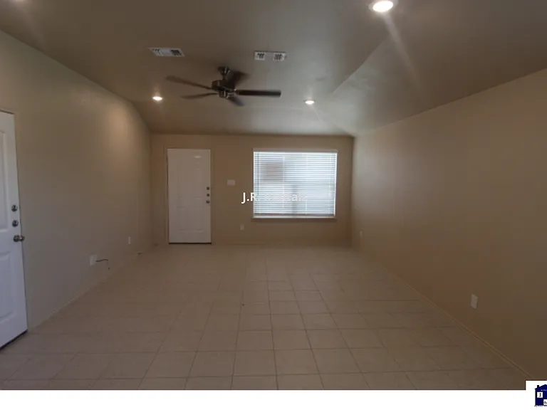 1705 Montell St #A — Photo 10