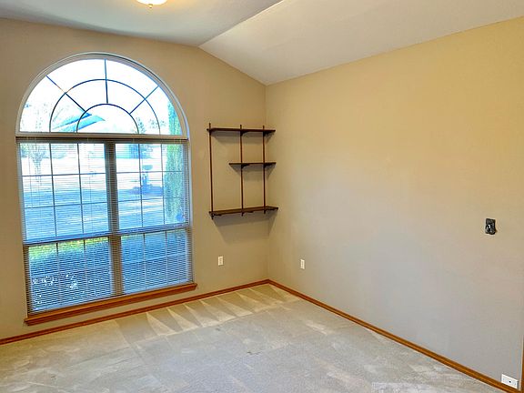 3rd image of 13 S Joplin Loop APT 2