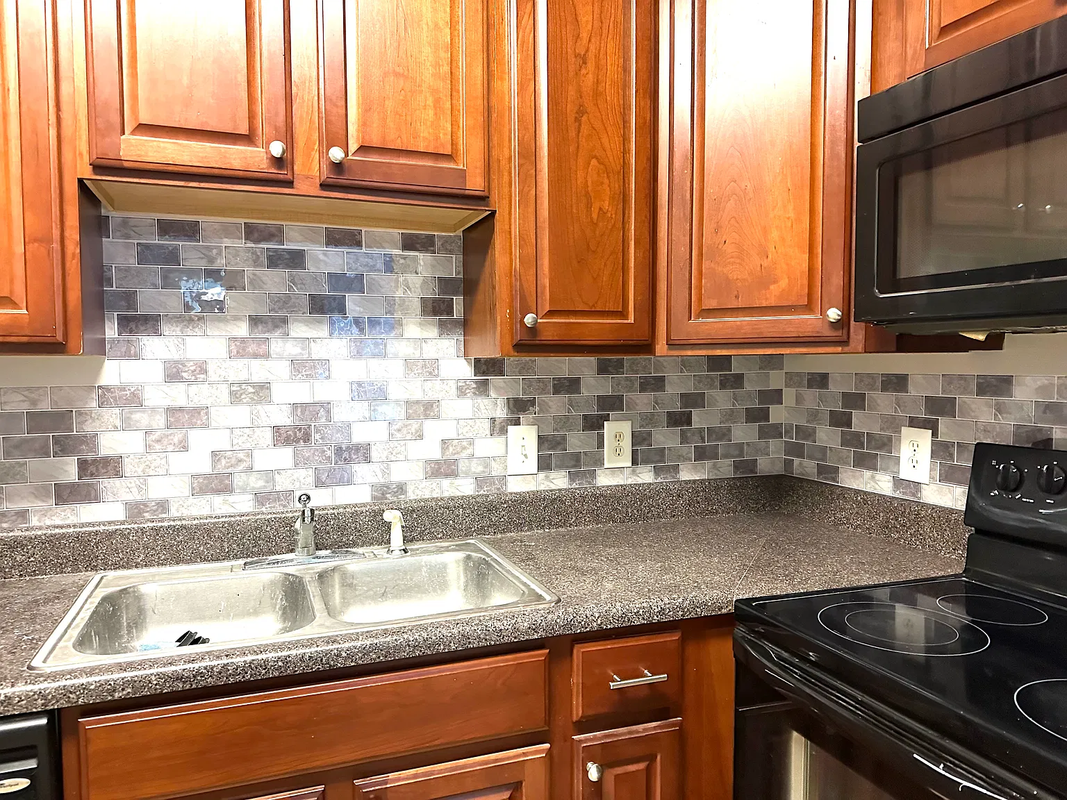 3 bed, 2.5 bath, 1700 sqft, $1,750 — Photo 4