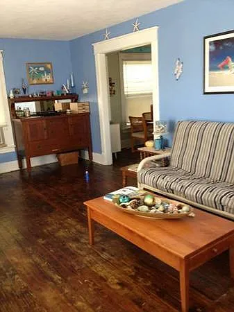 Short Term, Furnished, 3 Bedroom Monthly Rental — Photo 3