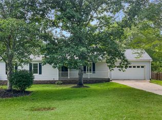 14 Sweetbriar Rd, Newnan, GA 30263