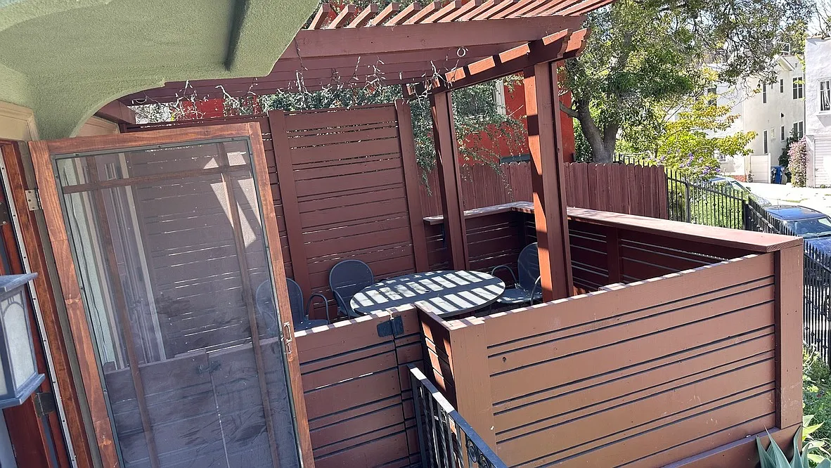2 bed, 1033 sqft, $4,800 — Photo 3
