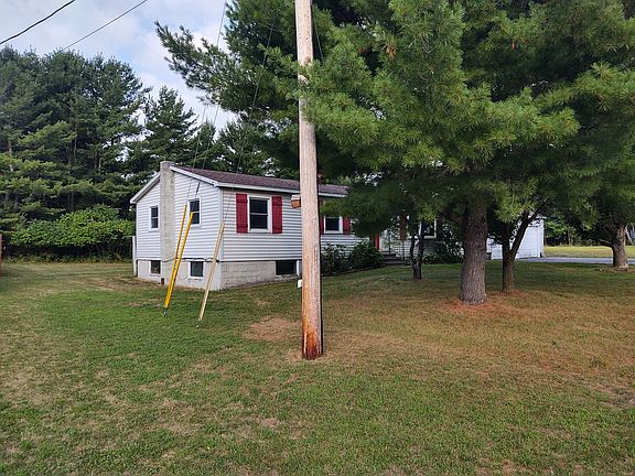 3rd image of 23587 Rex Dr