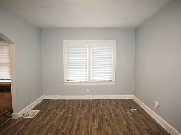 5th image of 718 N Linwood Ave