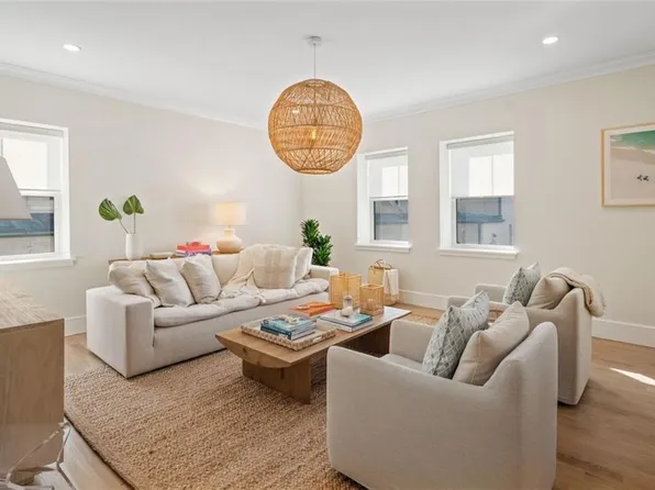 2 Eastnor Rd Unit D, Newport, RI 02840