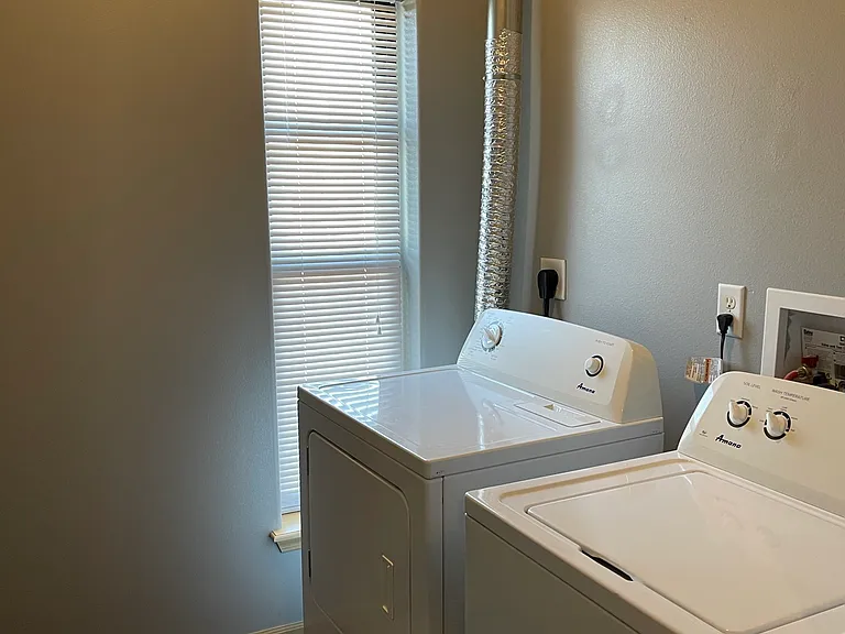 912 S Dubuque St #11 — Photo 11