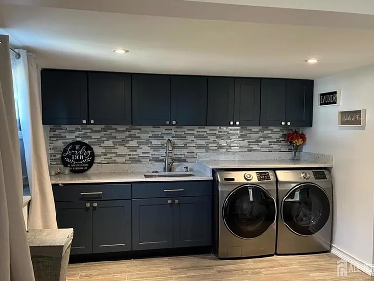 42 Albert Dr — Photo 10