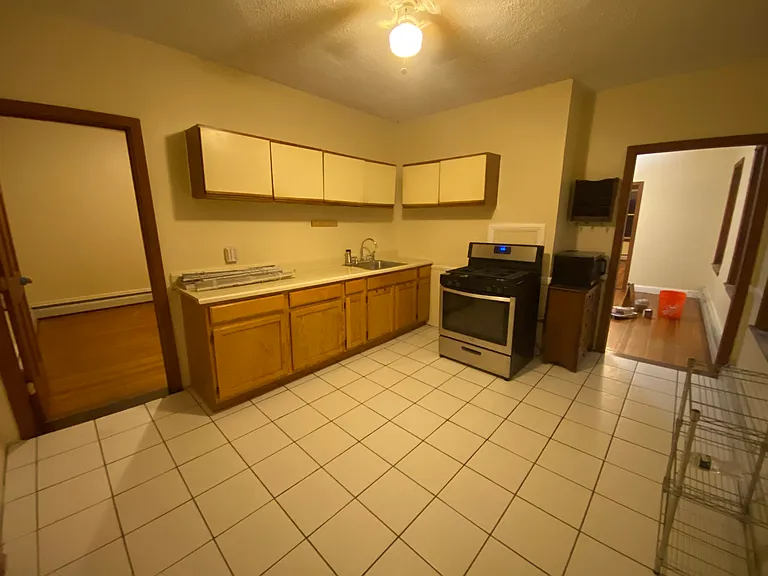 221 Tremont St #1 — Photo 29