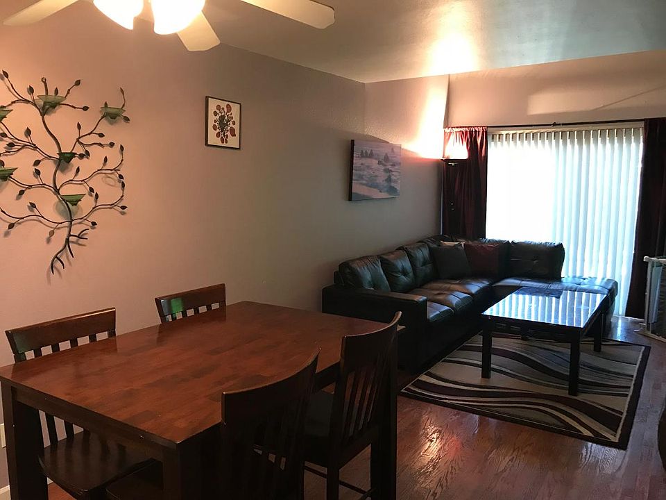 Open Concept Main Level Dinning and Living Rooms