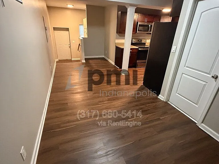 14998 Allisonville Rd — Photo 14