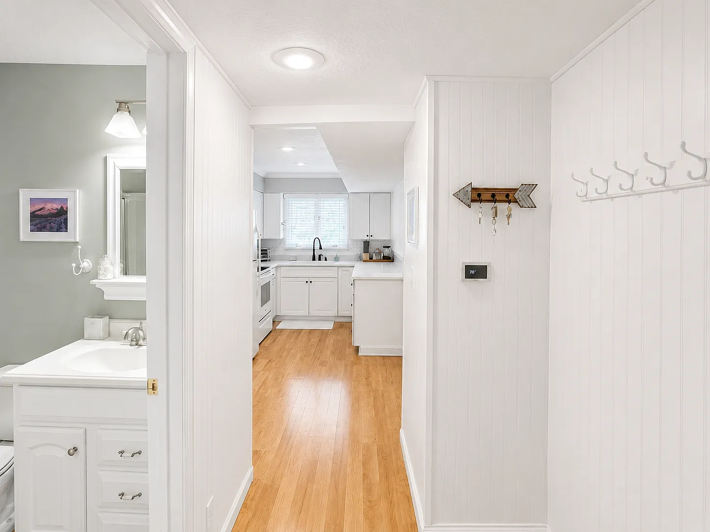 2 bed, 1230 sqft, $2,100 — Photo 2