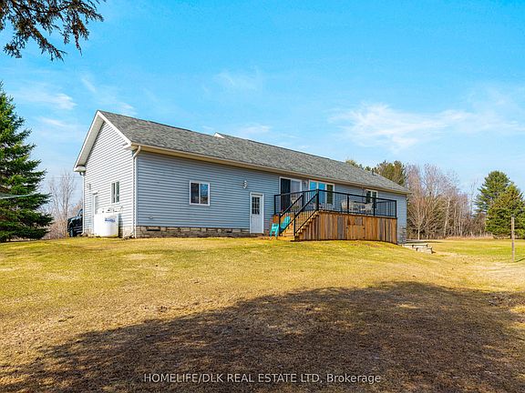 4th image of 1561 Blue Church Rd