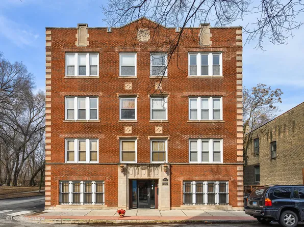 1050 W Dakin St APT 2D, Chicago, IL 60613