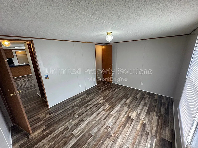 9499 Wendi Dr NE #I — Photo 17