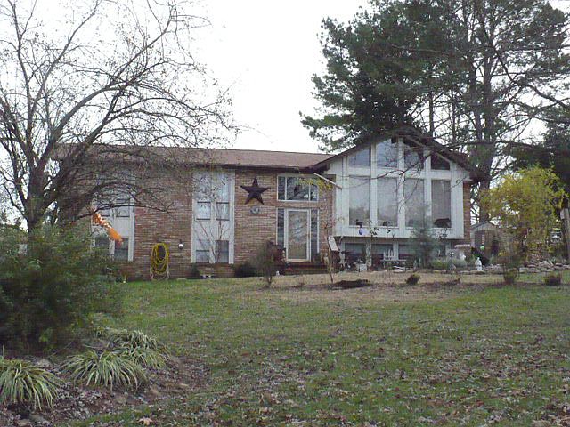 1st image of 1015 Oxford Hills Dr