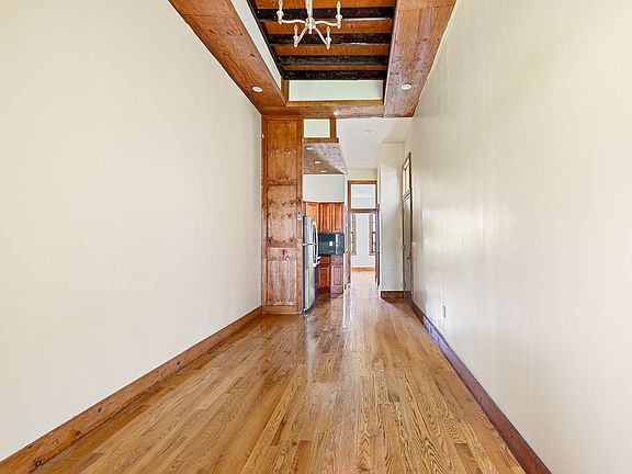 4th image of 166 Wilson Ave APT 2L