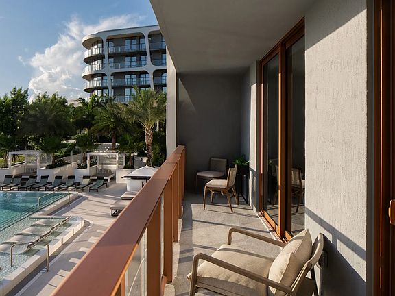 3rd image of 3445 Alton Rd #2AV