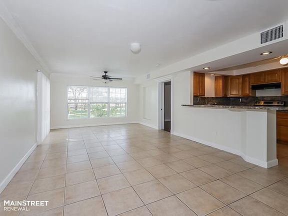 5th image of 4806 Lakewood Park Dr