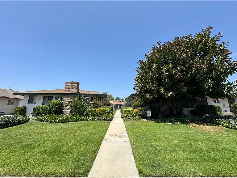 511-515 S. Baldwin Ave — Photo 13