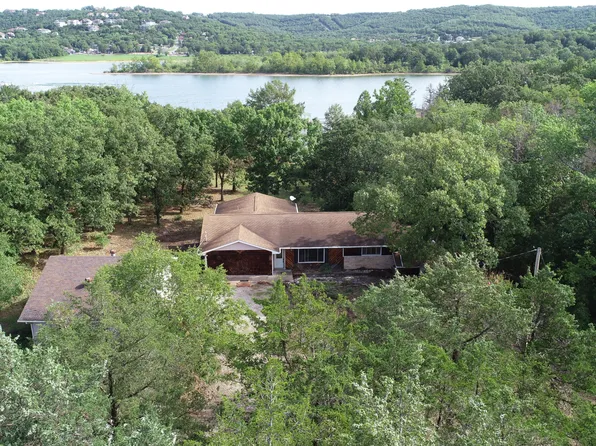 1824 Graham Clark Drive, Hollister, MO 65672