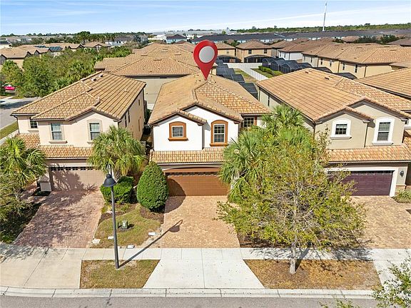 3rd image of 9026 Rhodes St