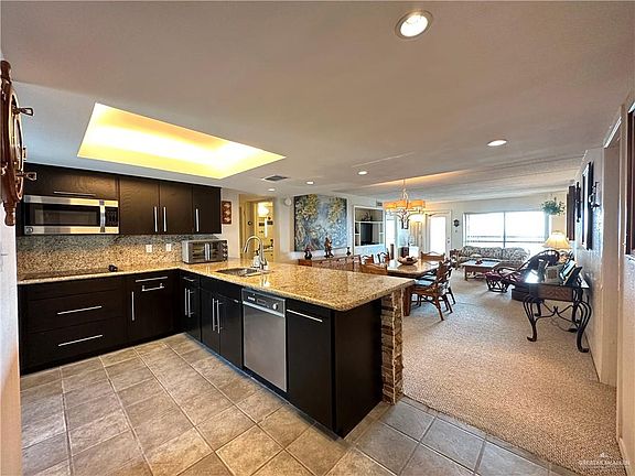 4th image of 404 Padre Blvd Unit 707