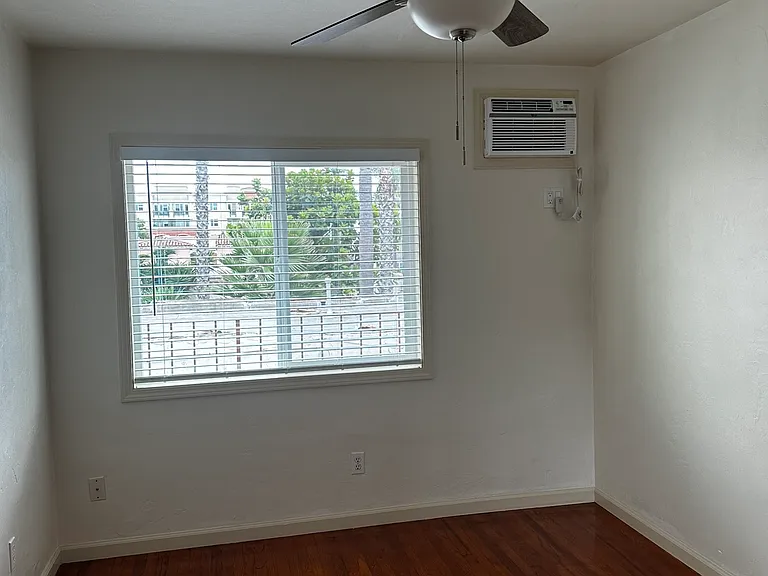3773 4th Ave — Photo 15
