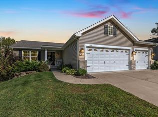 100 Riverdale Woods Cir, Saint Paul, MO 63366