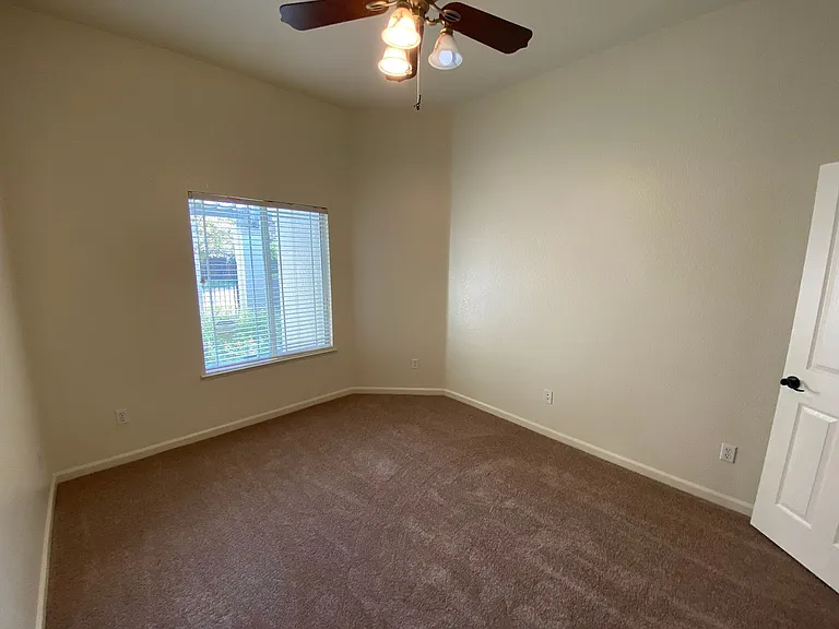 9748 Roedell Way — Photo 28