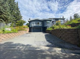 1840 Crescent Cir, Anchorage, AK 99508