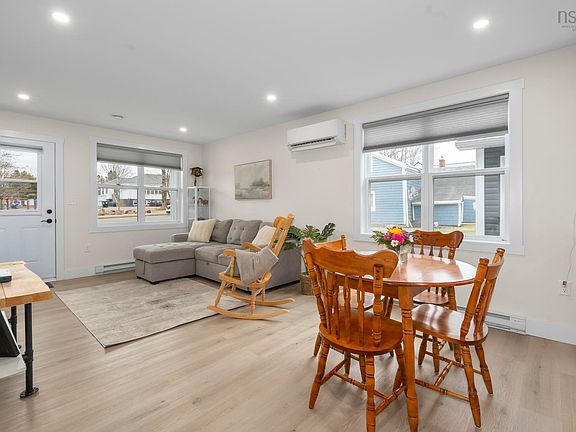 4th image of 73 East Court Rd