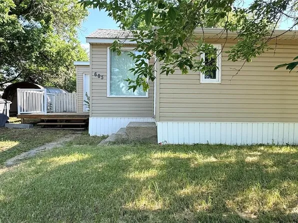 605 2nd STREET, Estevan, SK S4A 2K8