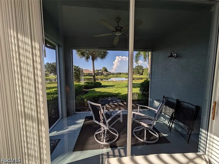 10541 Diamante Way — Photo 25