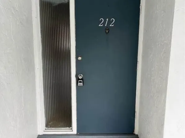 305 S Ridge Blvd #212, Daytona Beach, FL 32119