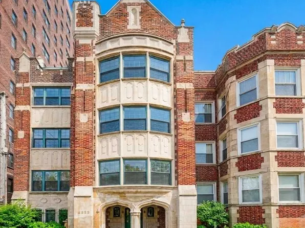 2363 E 70th St APT 3, Chicago, IL 60649