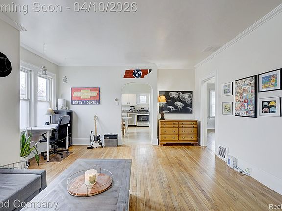 3rd image of 448 Wordsworth St