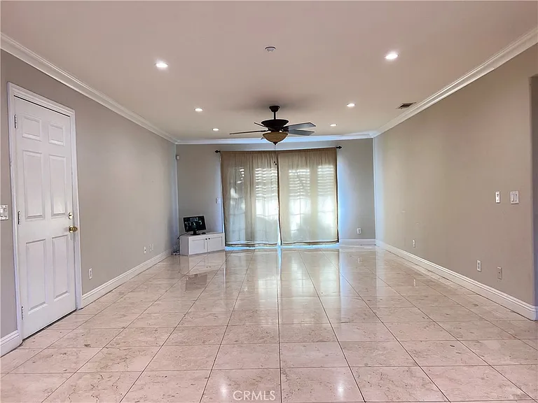 2411 Briargate Ln — Photo 10