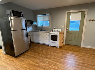 461 Lake Morey Rd APT 3, Fairlee, VT 05045