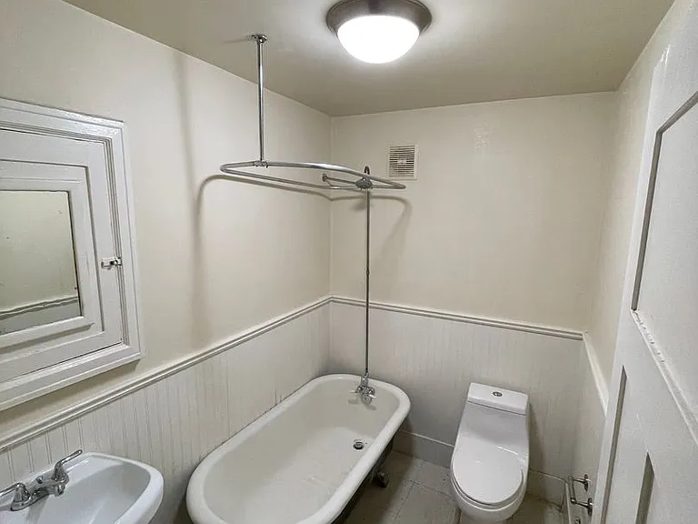 Chester Apartments — Photo 3