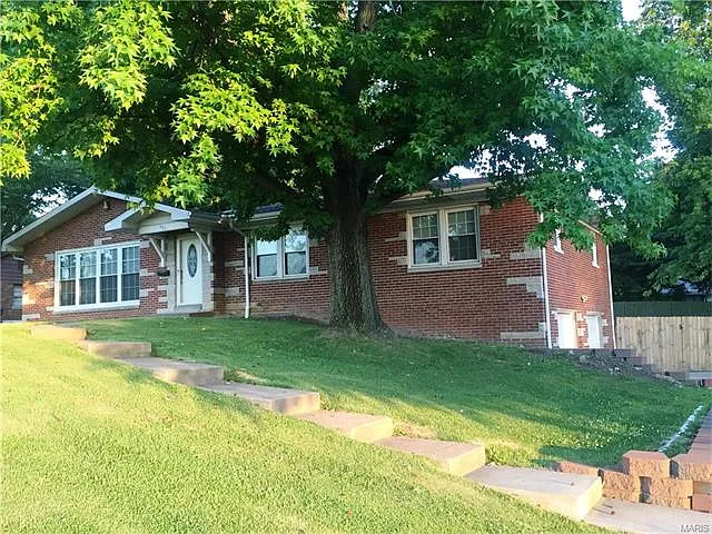 306 S 74th St photo 1