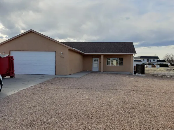 863 S Sweetwater Dr, Pueblo West, CO 81007