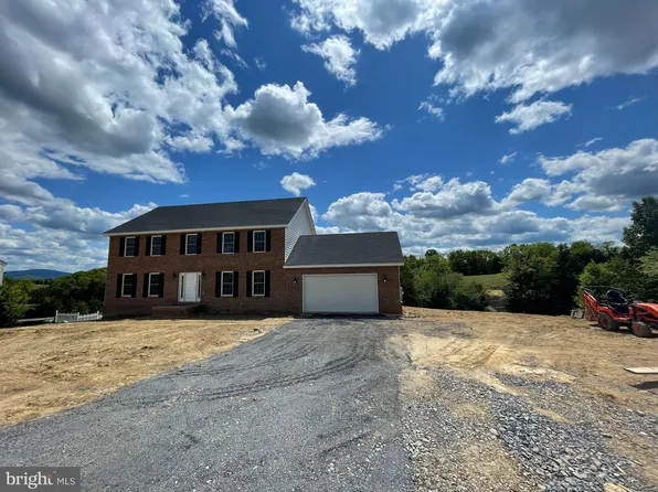 101 Little Sorrel Dr, Middletown, VA 22645