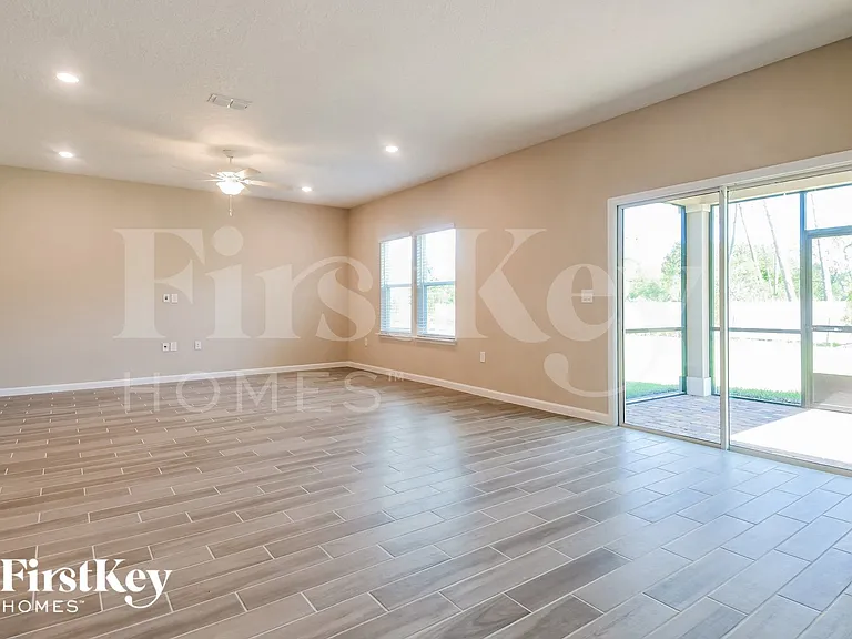 385 Stone Arbor Ln — Photo 3